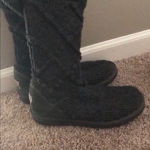 Grey knit Ugg’s!